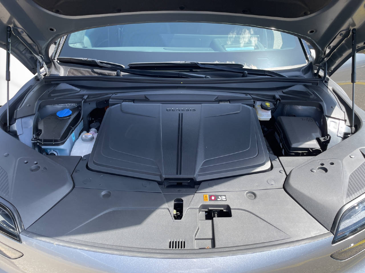 GENESIS GV60 Dual Motor Sport AWD-image-2