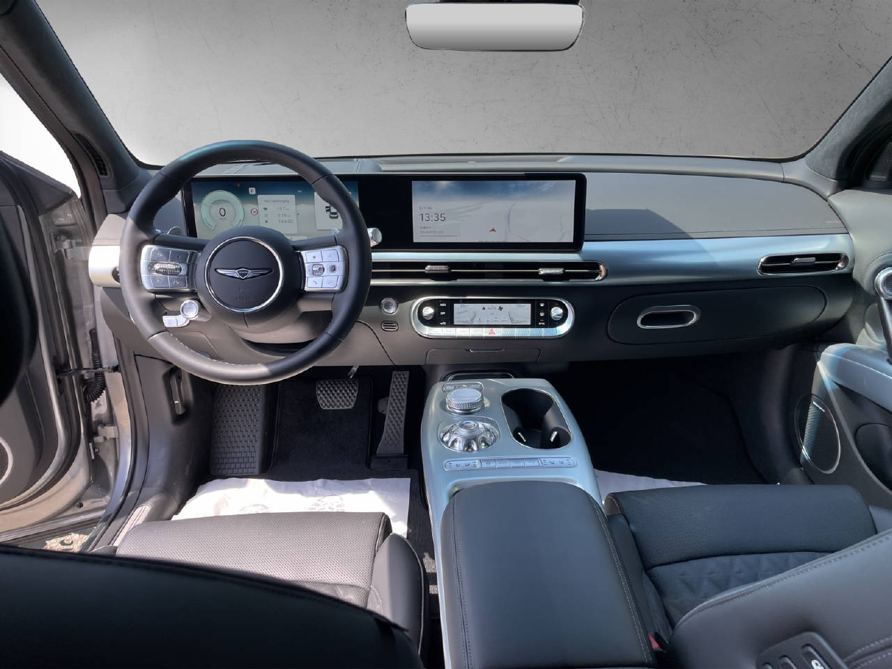 GENESIS GV60 Dual Motor Sport AWD-image-6