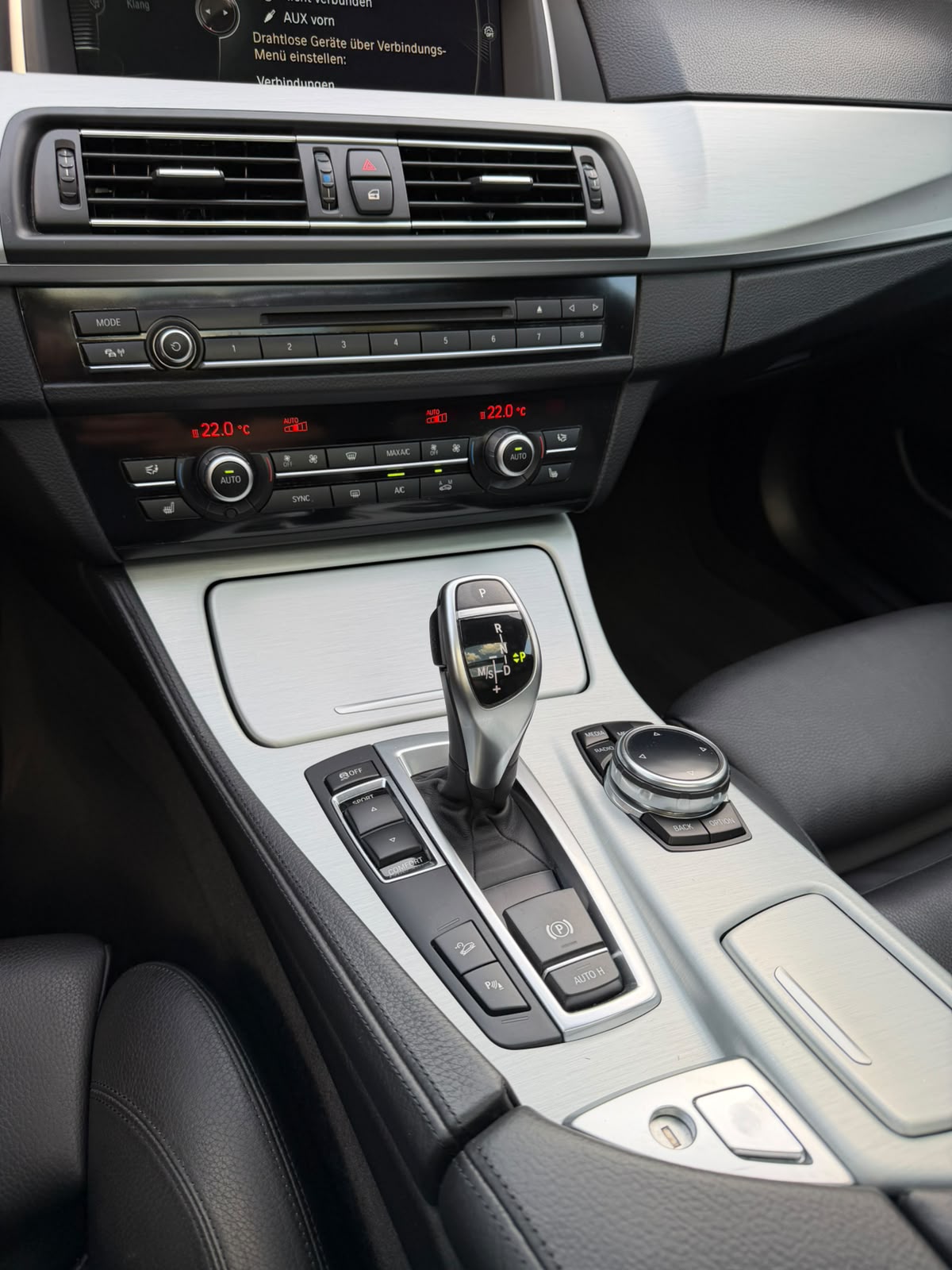 BMW 530d Touring xDrive Steptronic * M Sport Paket * Facelift*-image-18