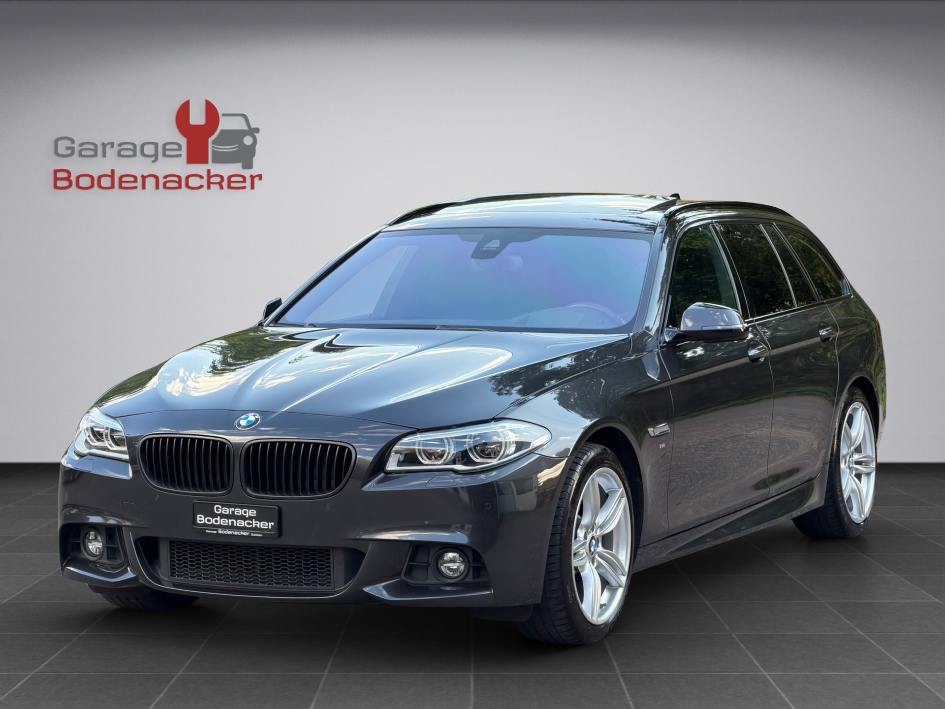 BMW 530d Touring xDrive Steptronic * M Sport Paket * Facelift*-showroom-element-1