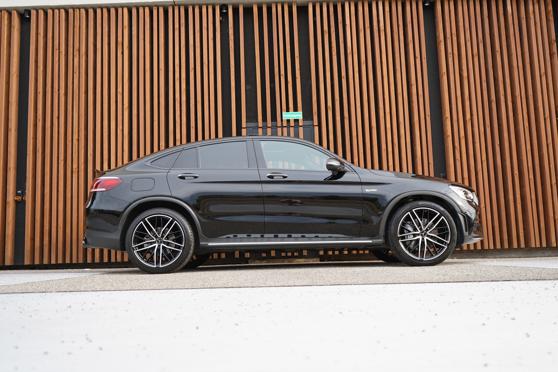 MERCEDES-BENZ GLC COUPÉ 43 AMG BLACK 4MATIC 9G-TRONIC l 390 PS