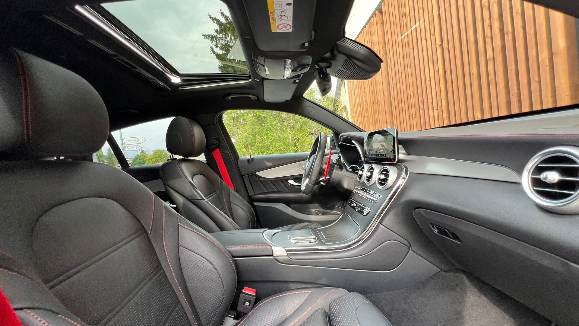 MERCEDES-BENZ GLC COUPÉ 43 AMG BLACK 4MATIC 9G-TRONIC l 390 PS-image-24