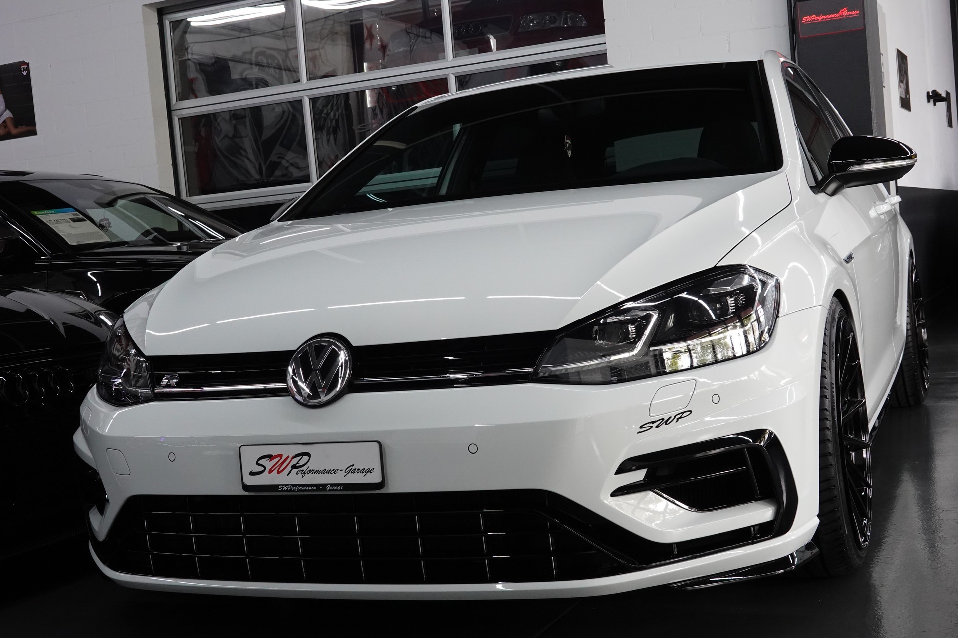 VW GOLF 2.0 TSI R 4MOTION DSG CH-FZ APR RACE ON-showroom-element-3