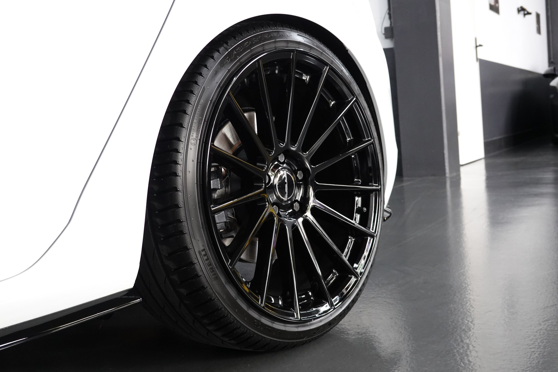 VW GOLF 2.0 TSI R 4MOTION DSG CH-FZ APR RACE ON-image-10