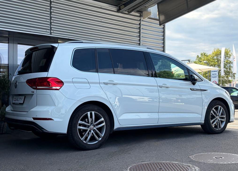 VW Touran 1.4 TSi BMT R-Line-showroom-element-2