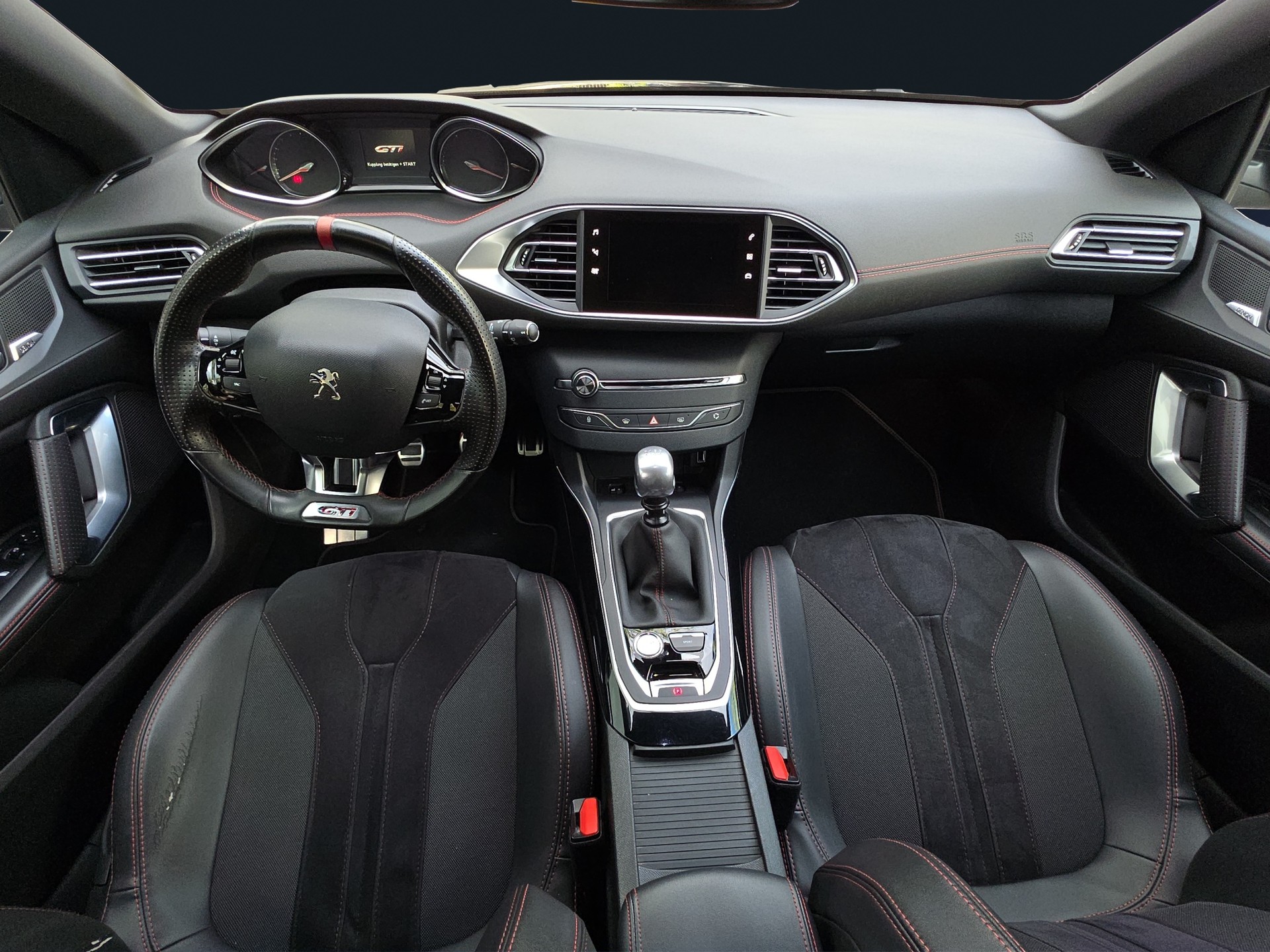 PEUGEOT 308 1.6 GTi-image-8