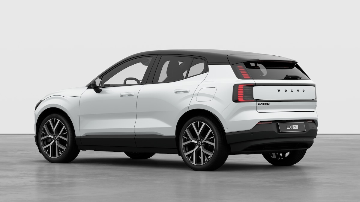 VOLVO EX 30 E60 Twin Ultra Performance Sw. Black Ed. AWD-showroom-element-1
