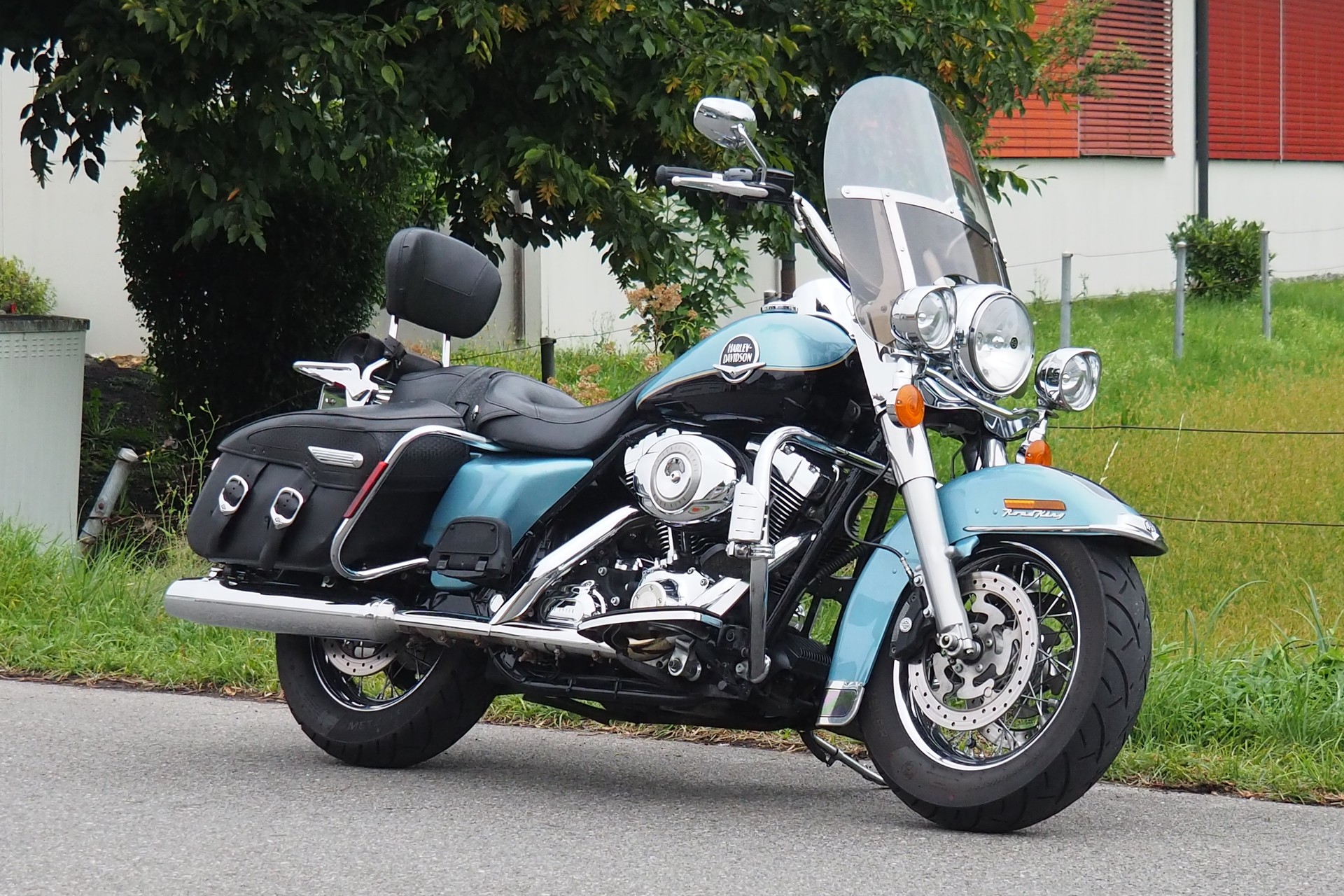 HARLEY-DAVIDSON FLHRC Road King Classic ABS-image-2