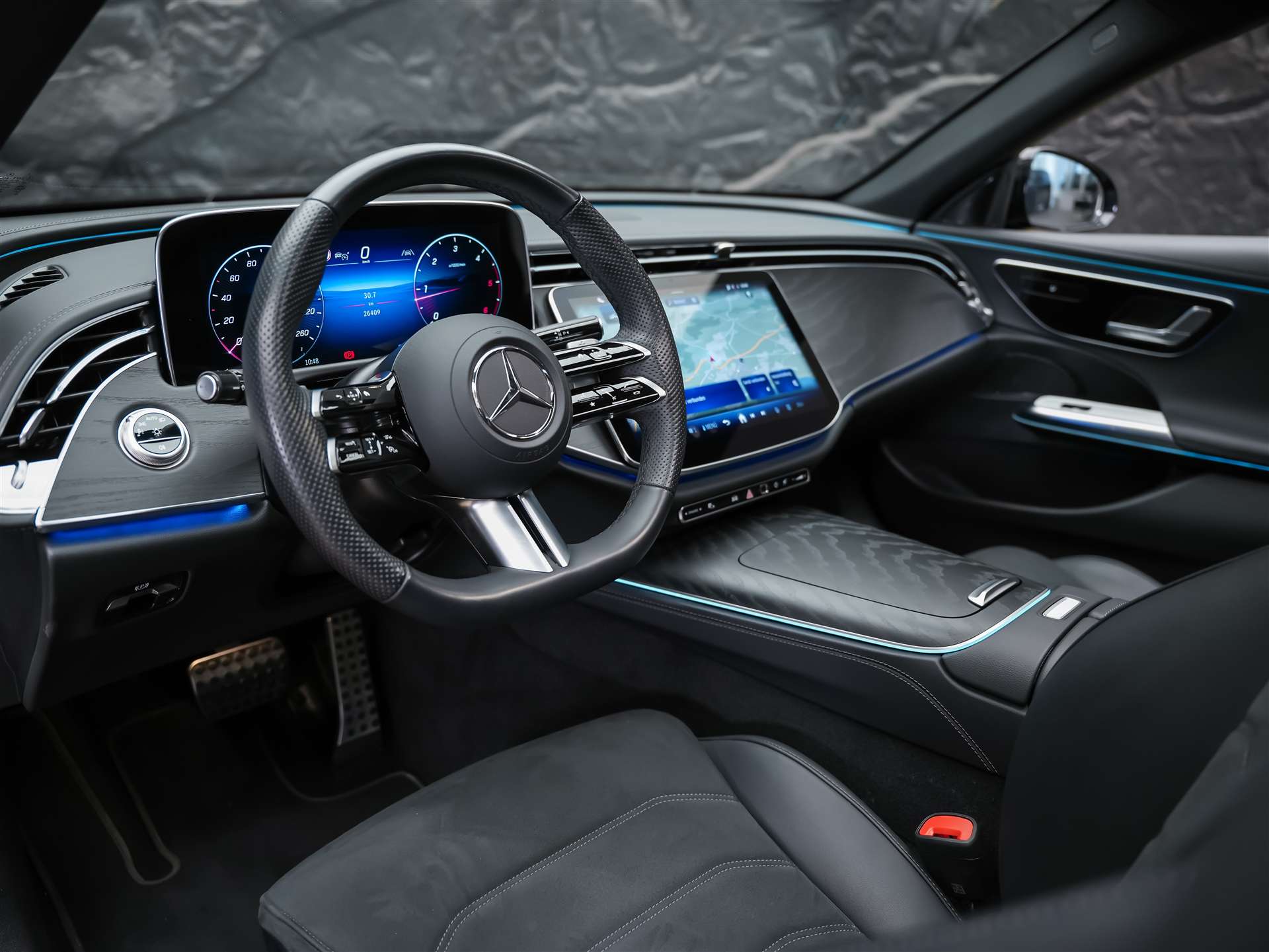 MERCEDES-BENZ E 220 d AMG Line 9G-Tronic *Werksgarantie*21" Felgen*Panorama*Lenkradheizung*-image-8