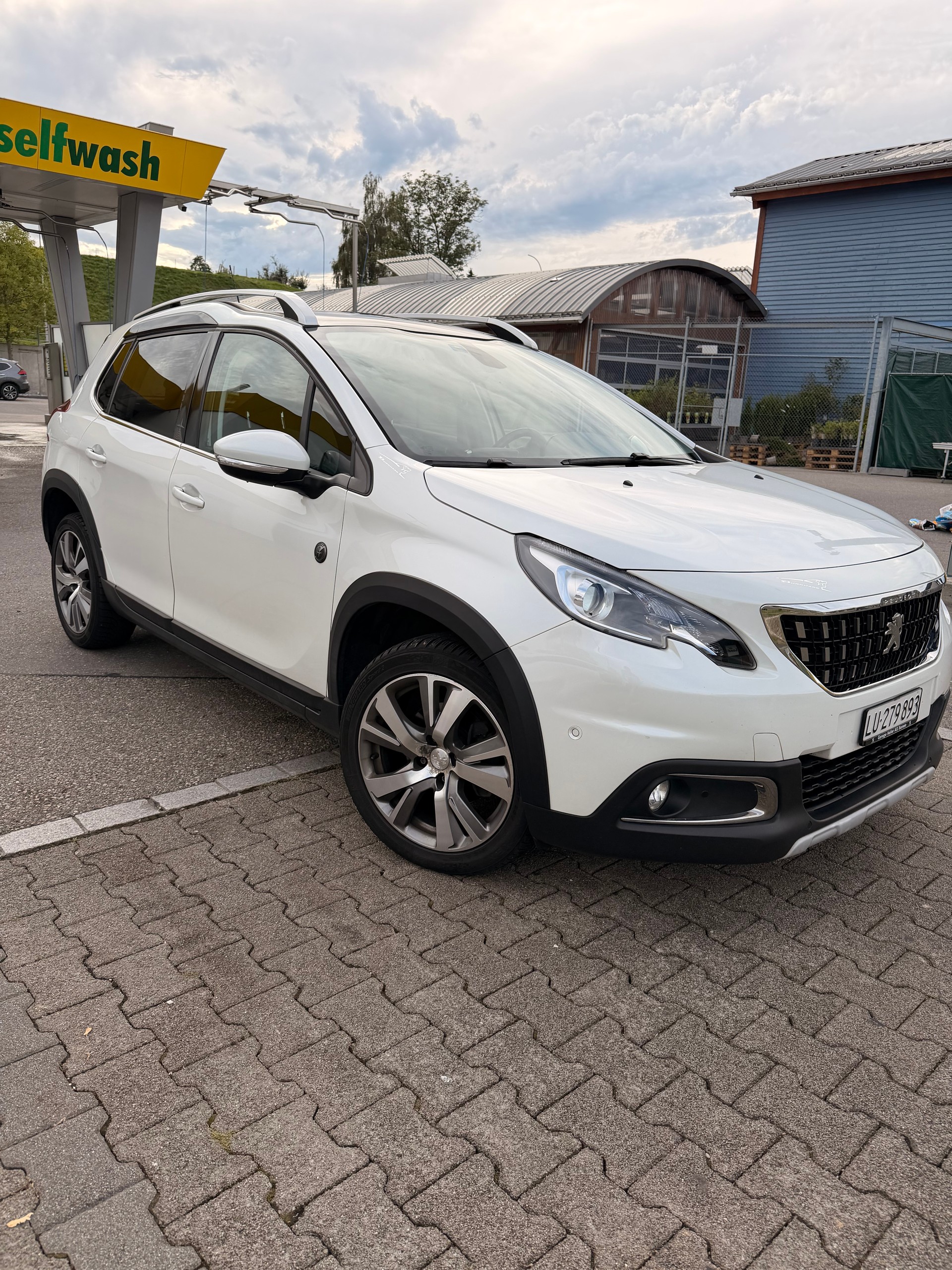 PEUGEOT 1.2 PureTech 130 GT Line S/S