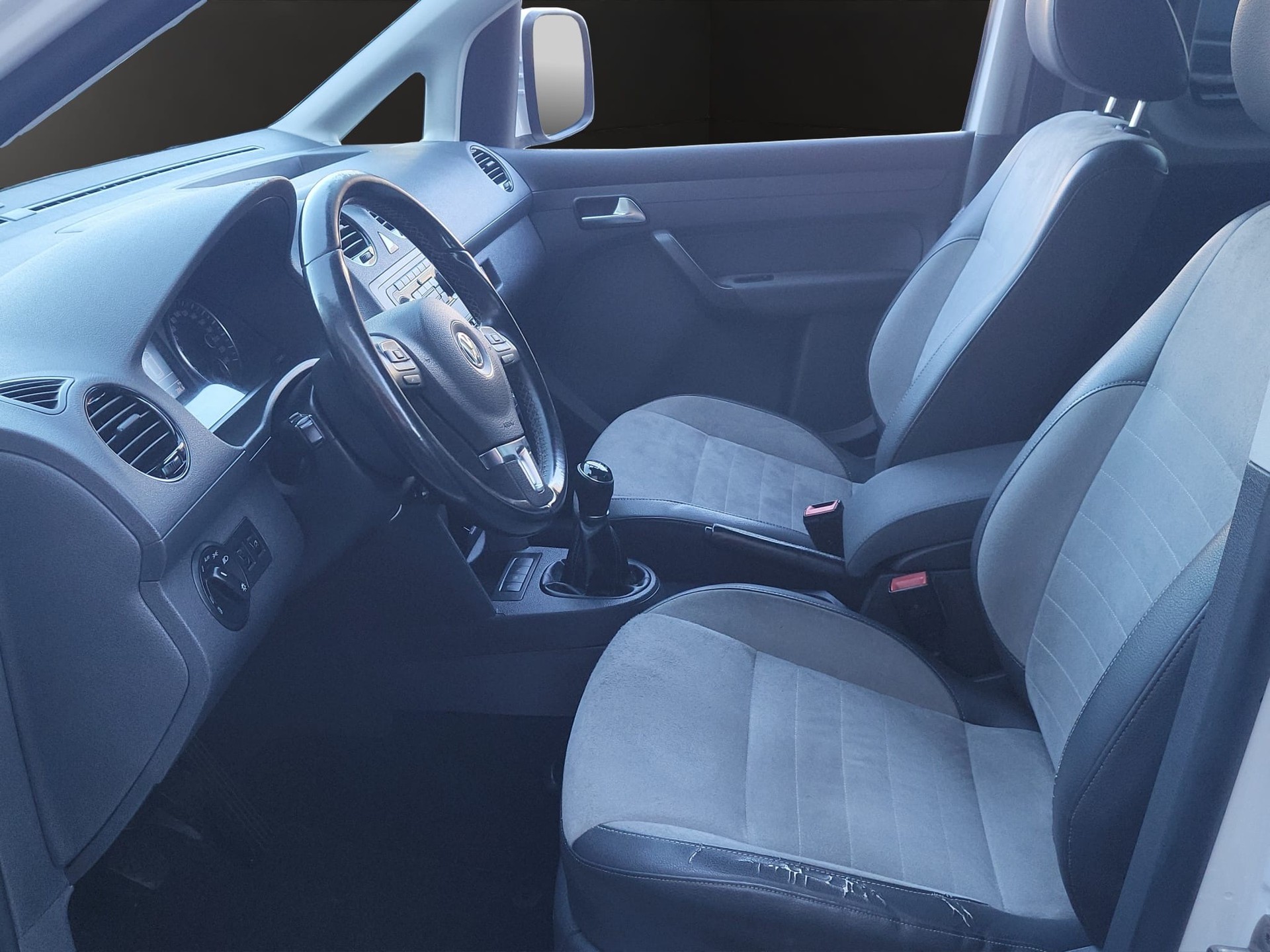 VW Caddy 2.0 TDI 4Motion Trendline Edition 30-image-6