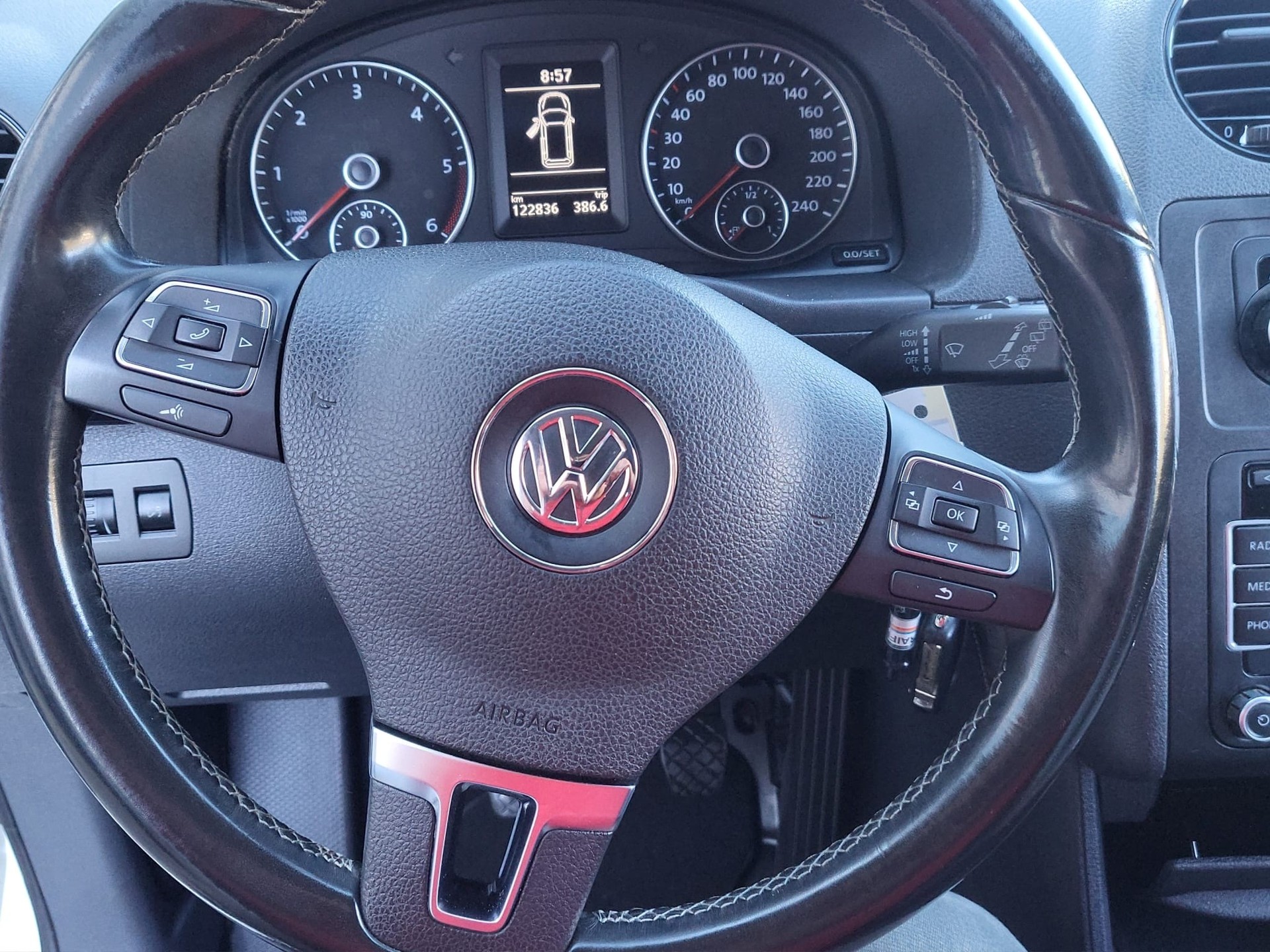 VW Caddy 2.0 TDI 4Motion Trendline Edition 30-image-9
