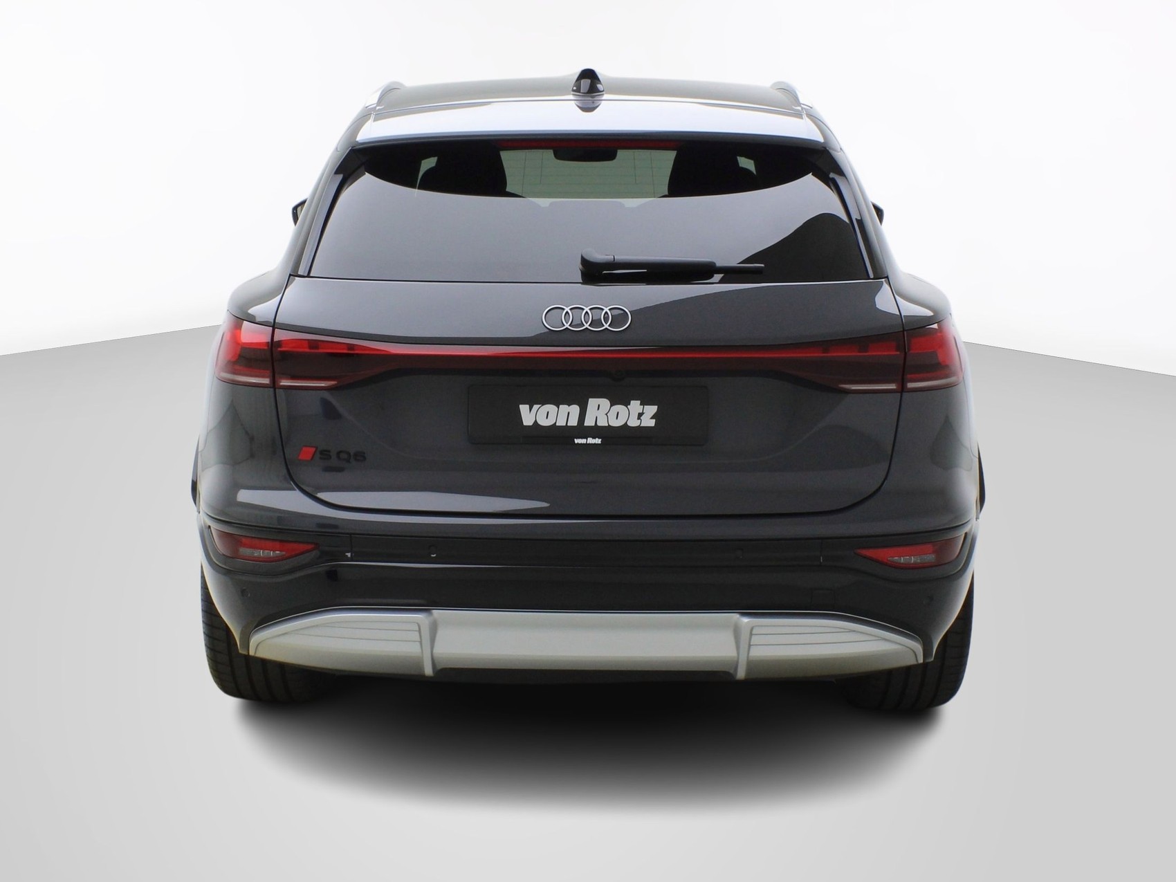 AUDI SQ6 e-tron quattro **Audi Werksgarantie bis 01/2031**-showroom-element-3