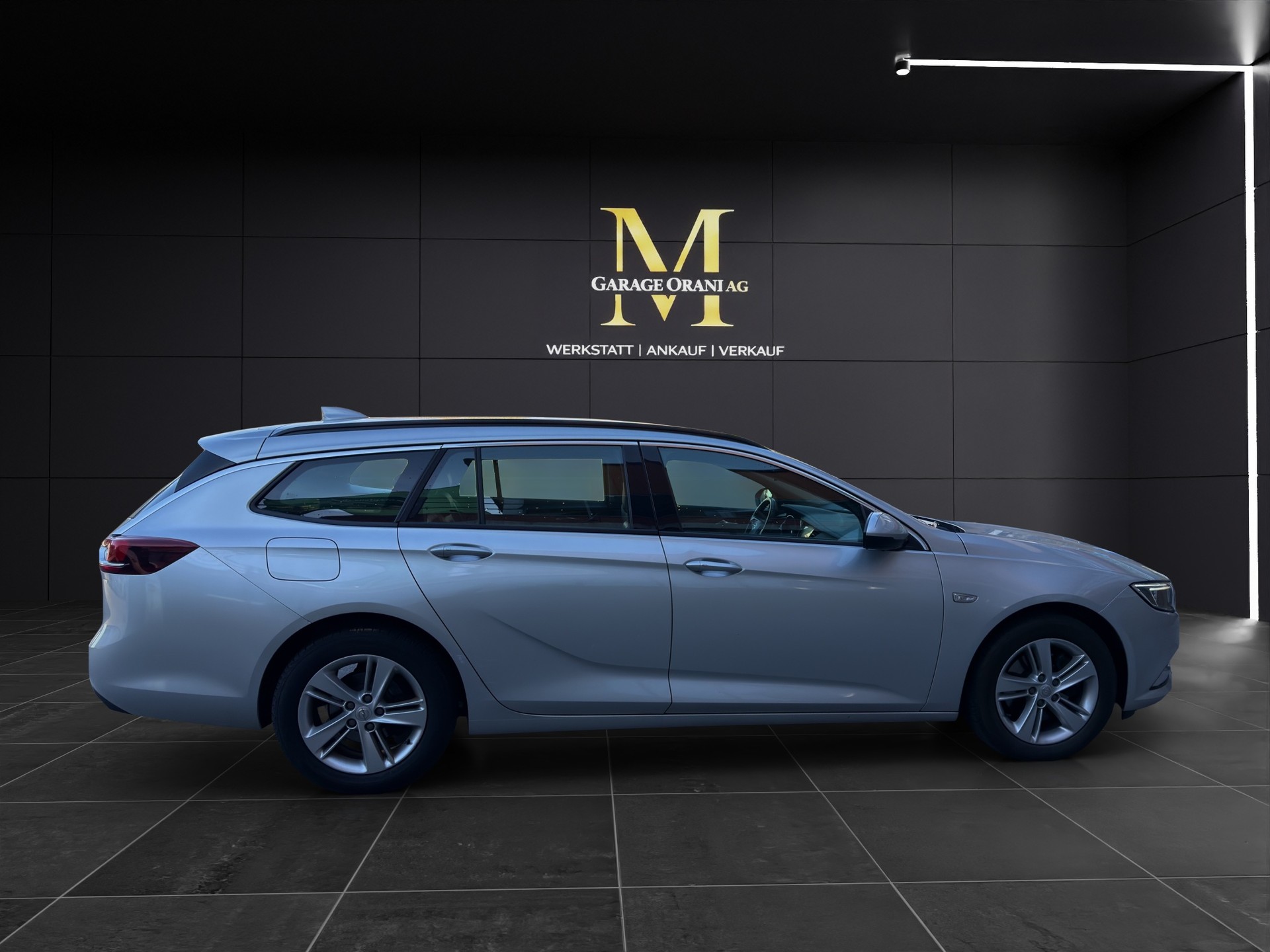 OPEL Insignia 1.5 T Sports Tourer Edition-image-5