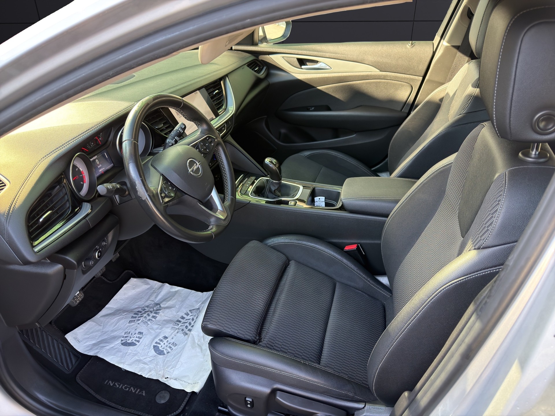 OPEL Insignia 1.5 T Sports Tourer Edition-image-8