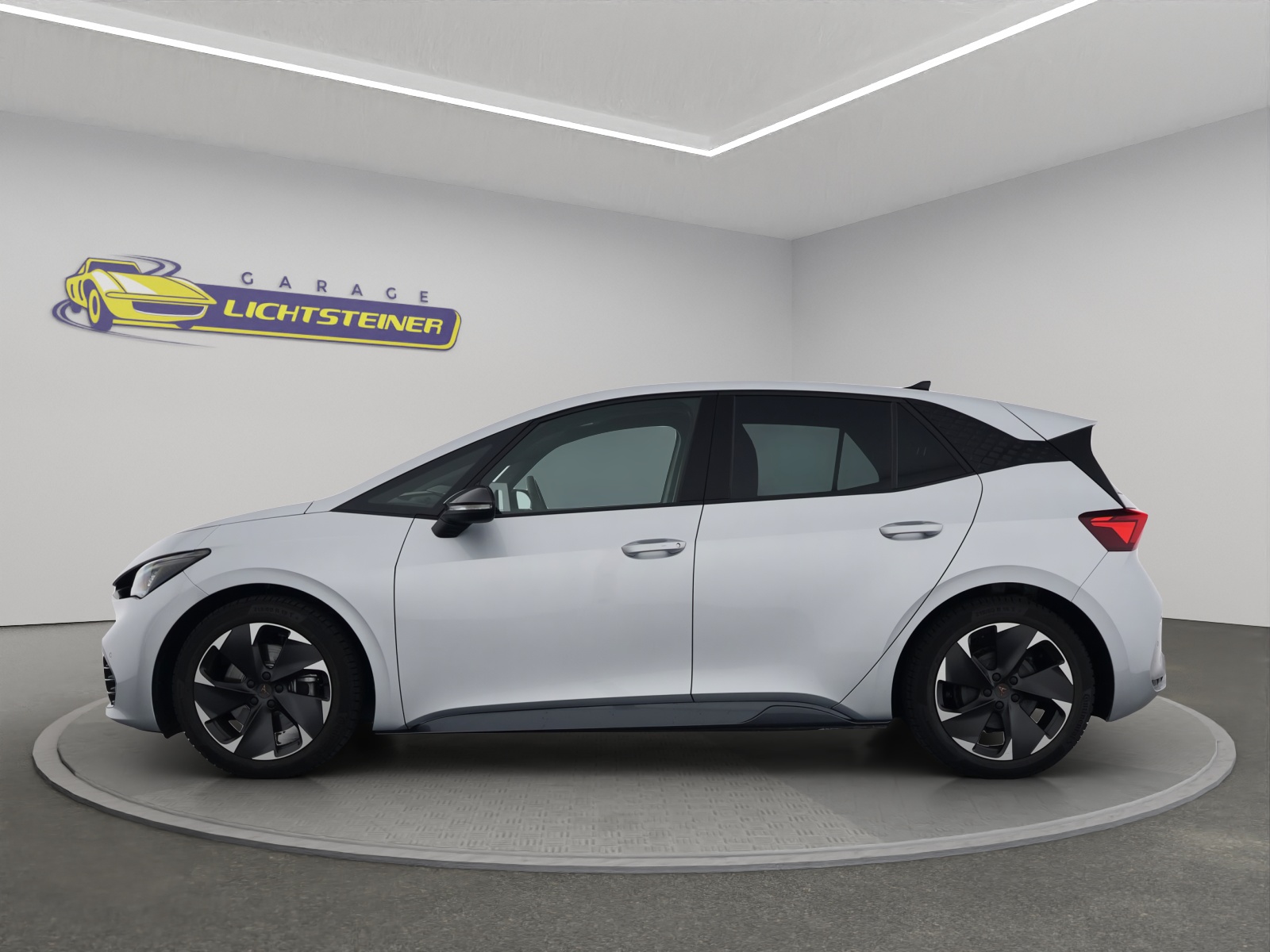CUPRA Born 59 kWh e-Boost-showroom-element-2