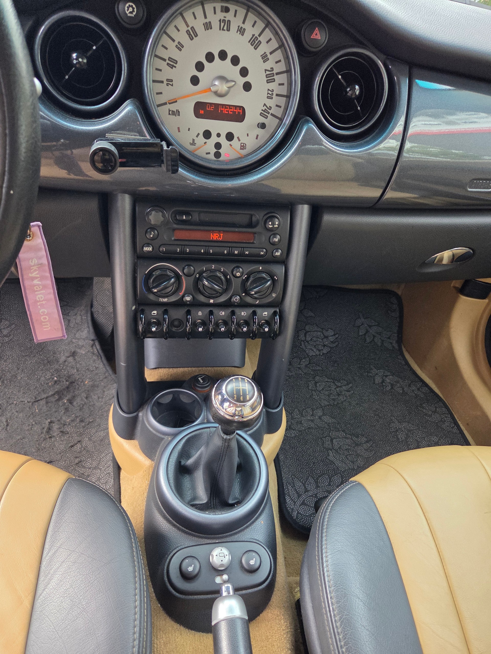 MINI One-image-6
