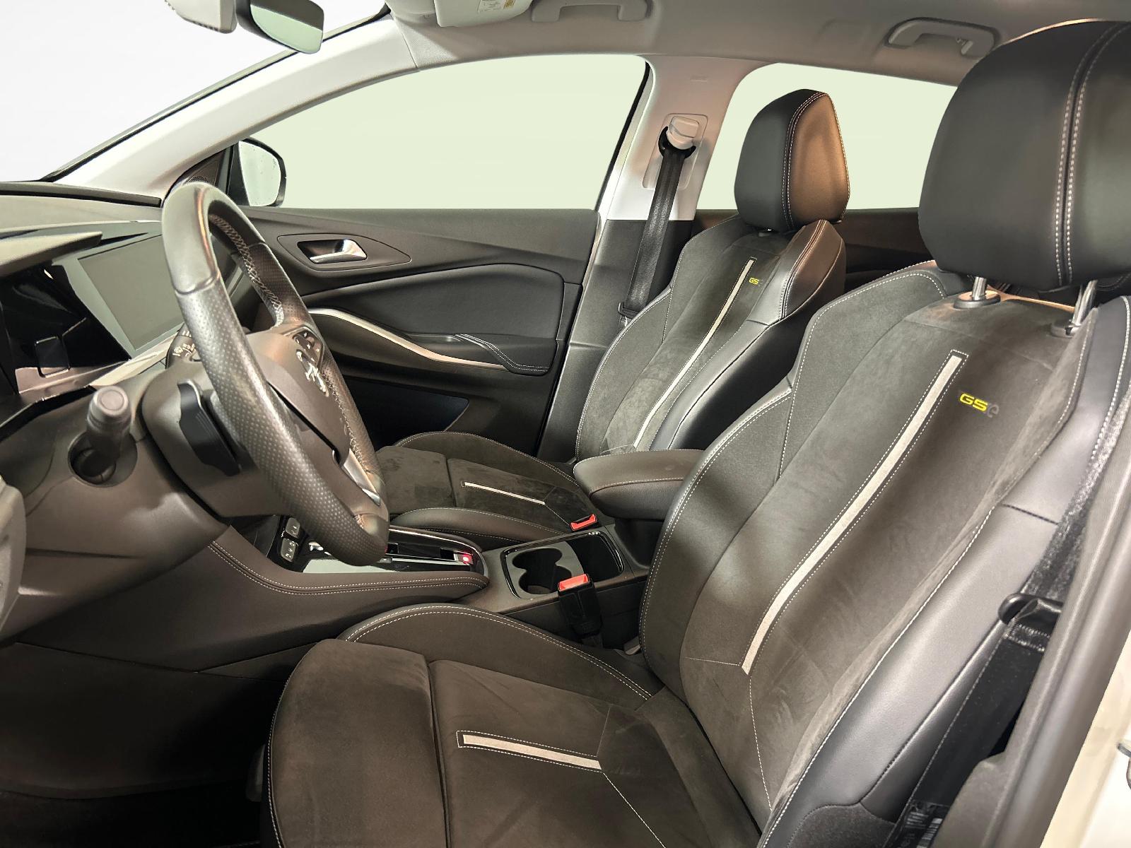 OPEL Grandland 1.6 T PHEV GSE-showroom-element-3