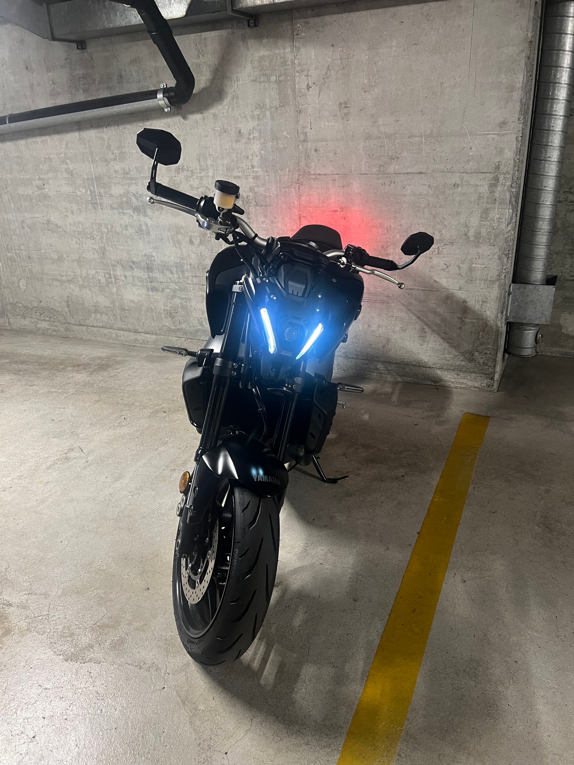 YAMAHA MT-09-image-5