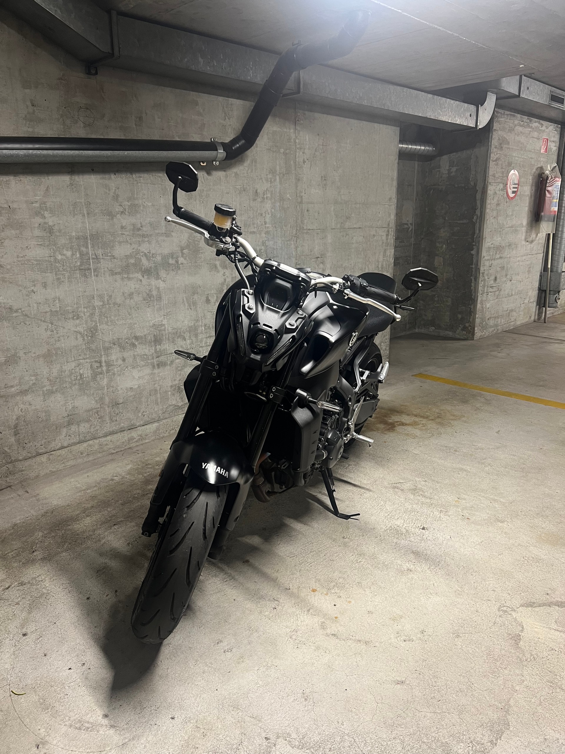 YAMAHA MT-09-image-4