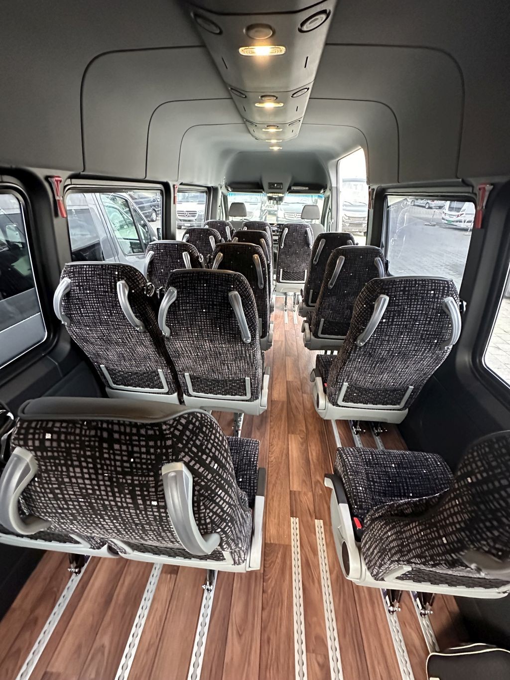 MERCEDES-BENZ Sprinter (F07) 519-image-10