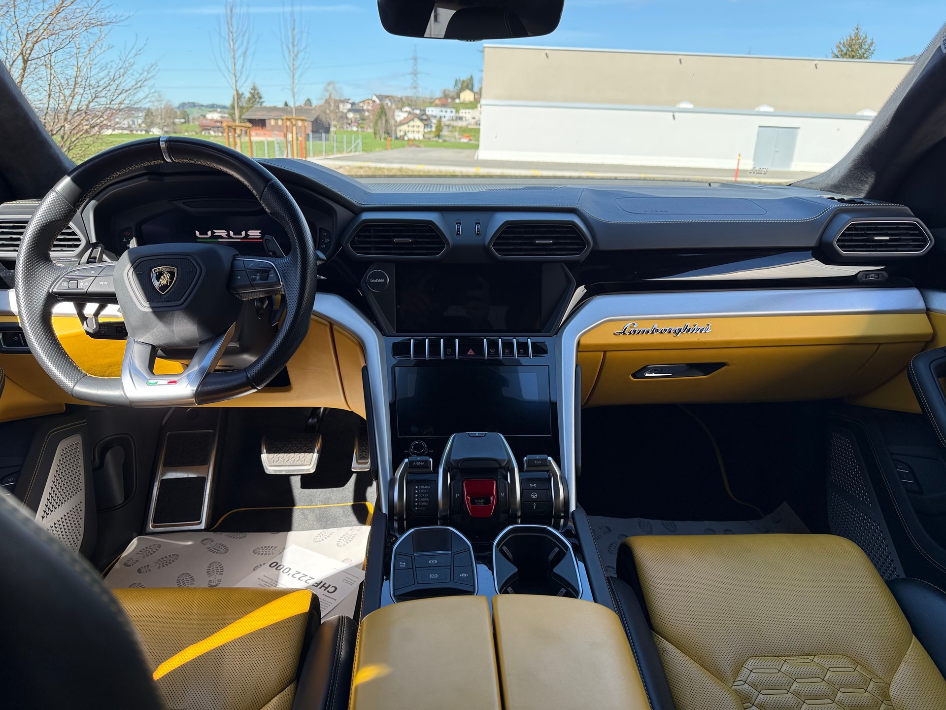 LAMBORGHINI Urus E-Gear-image-24