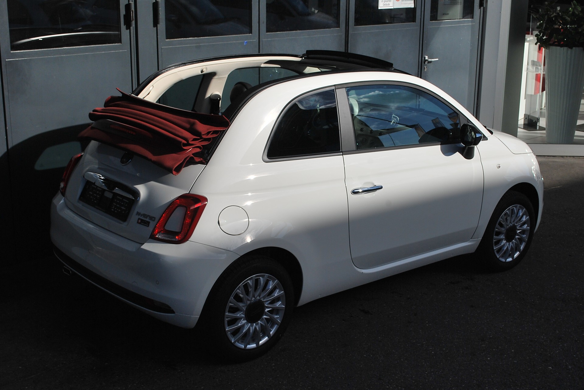 FIAT 500 1.0 N3 MildHybrid Swiss Edition-image-6
