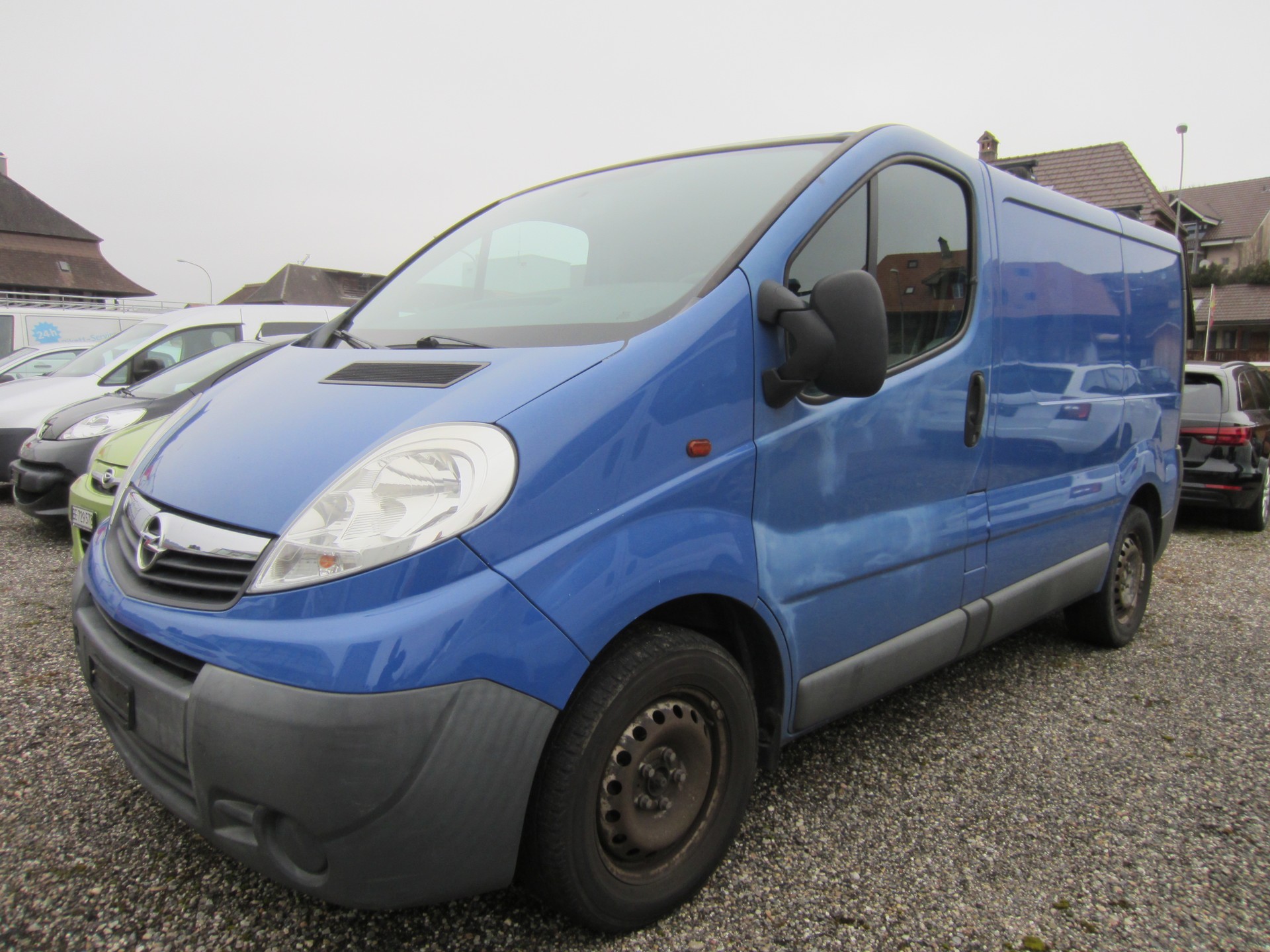 OPEL Vivaro 2.5 CDTI 2.9t L1H1-image-1