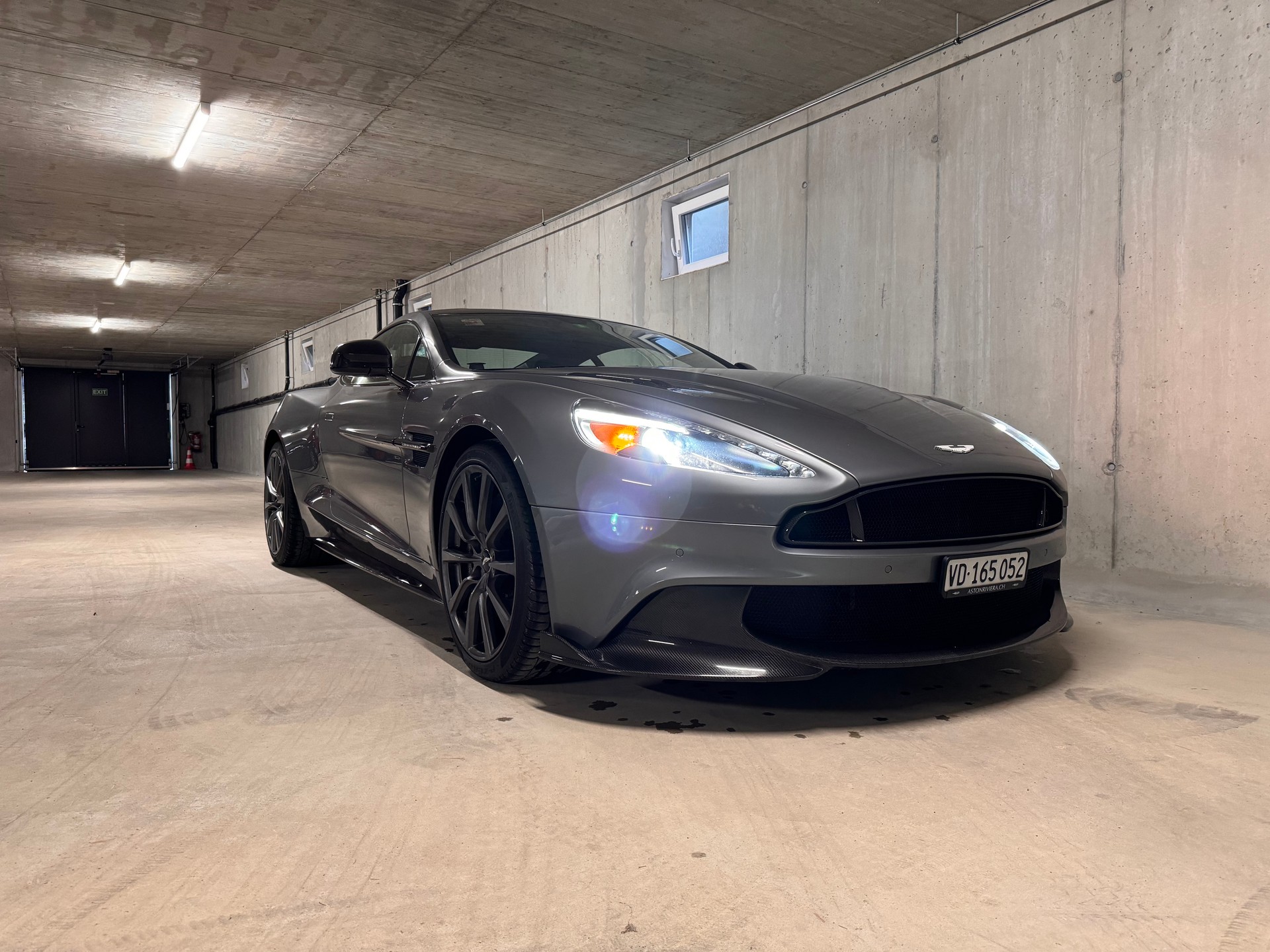 ASTON MARTIN Vanquish S