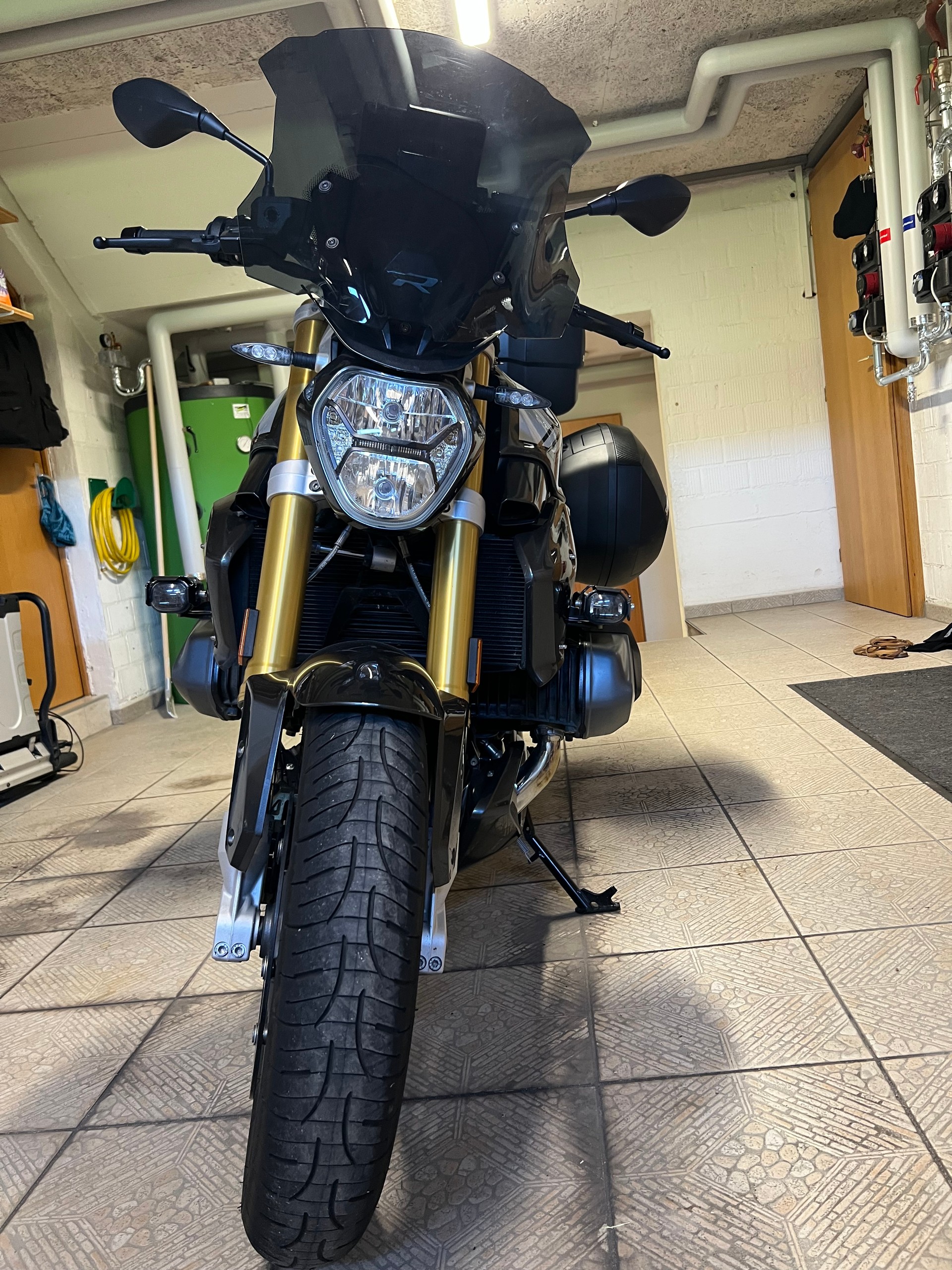 BMW R 1250 R-image-1