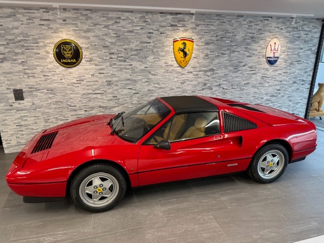 FERRARI GTS-image-2
