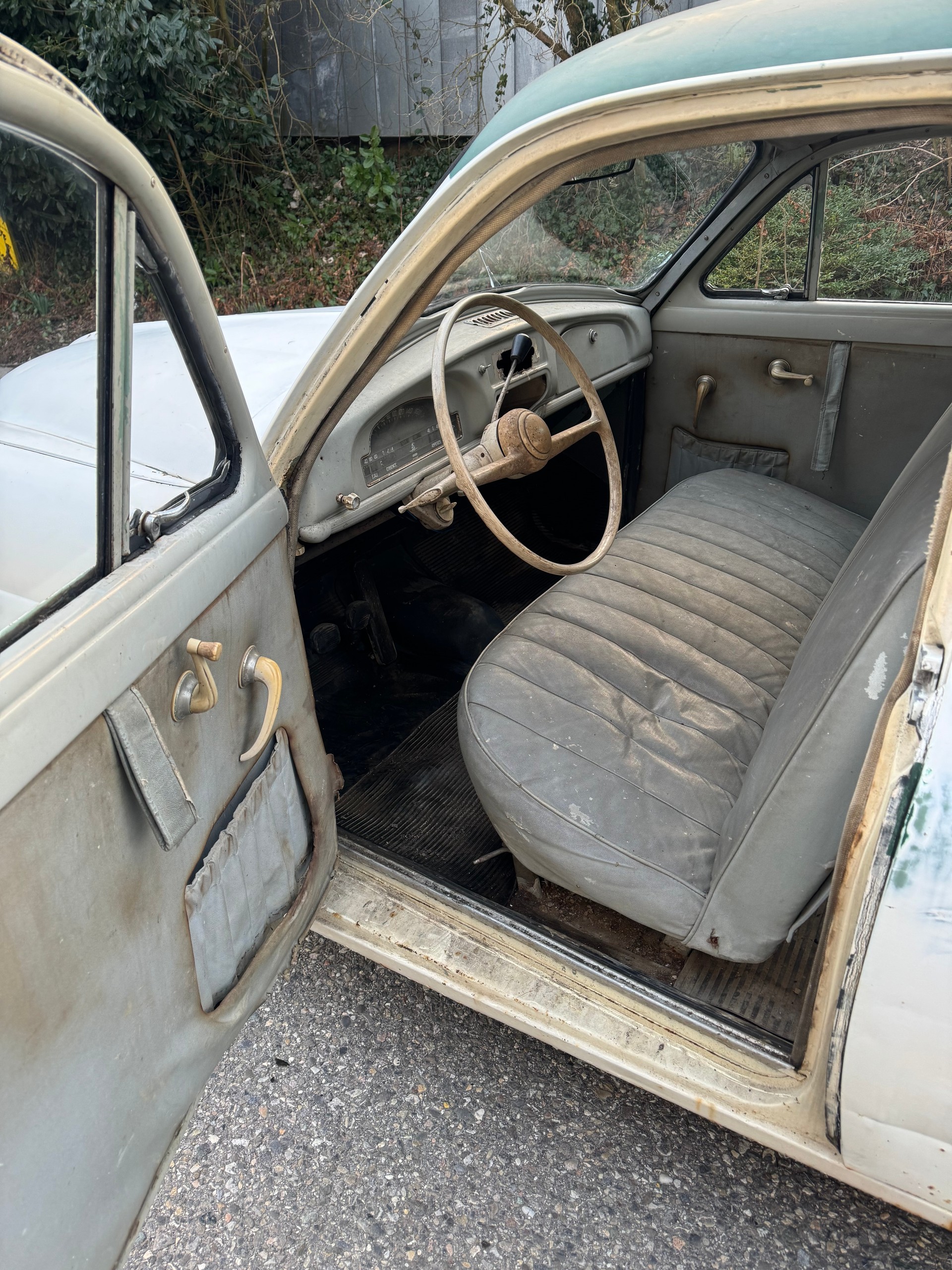 RENAULT Fregate Domaine Kombi-image-10