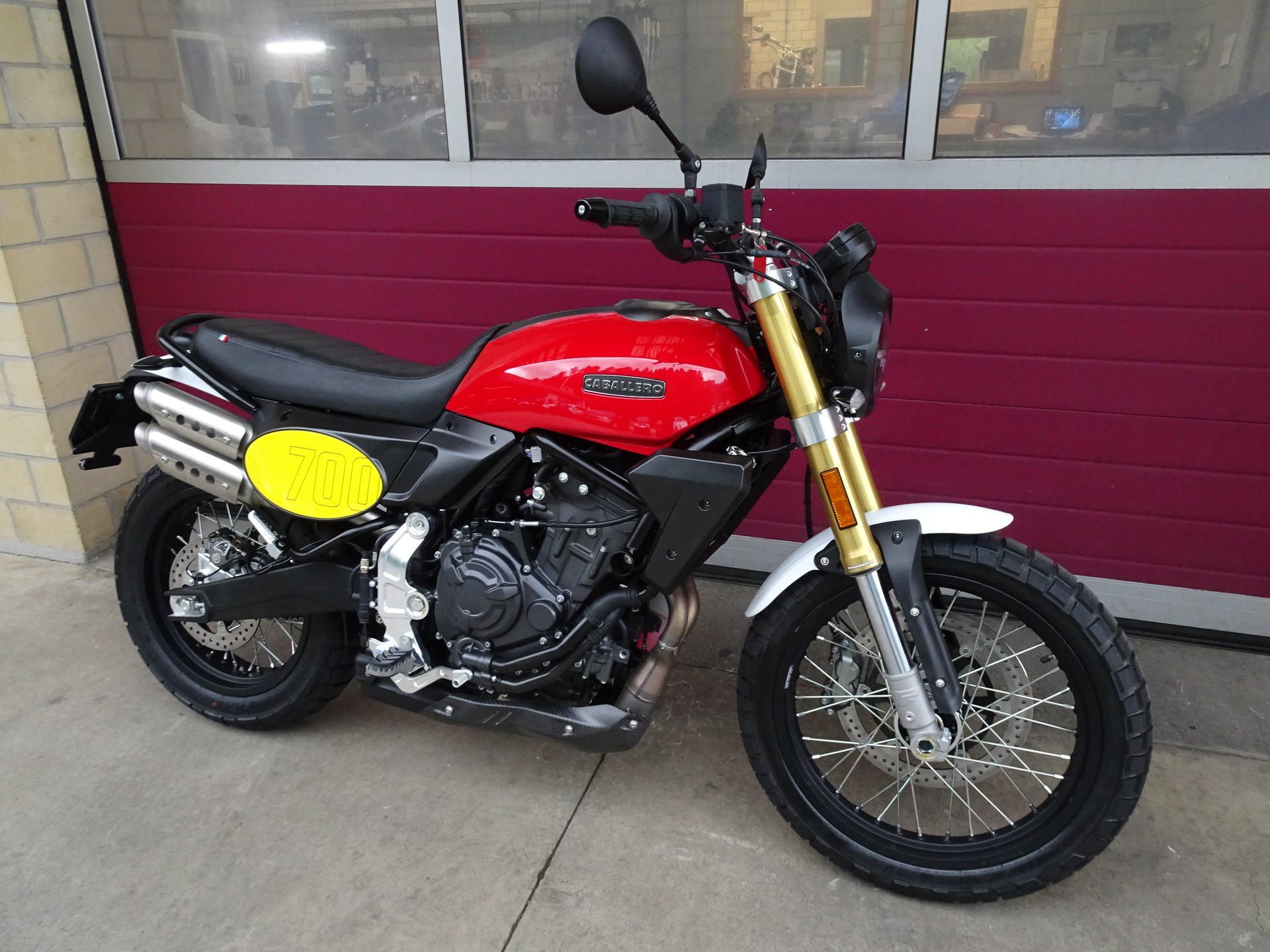 FANTIC Caballero 700 Scrambler-showroom-element-2