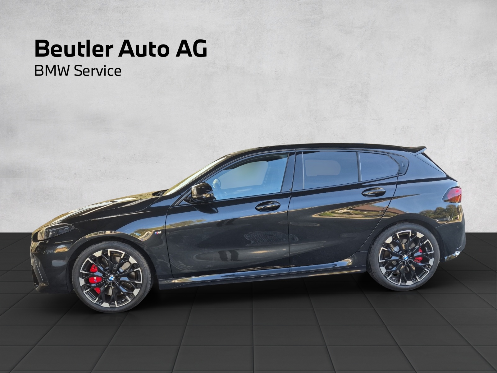 BMW M135 xDrive M Sport Pro-showroom-element-1