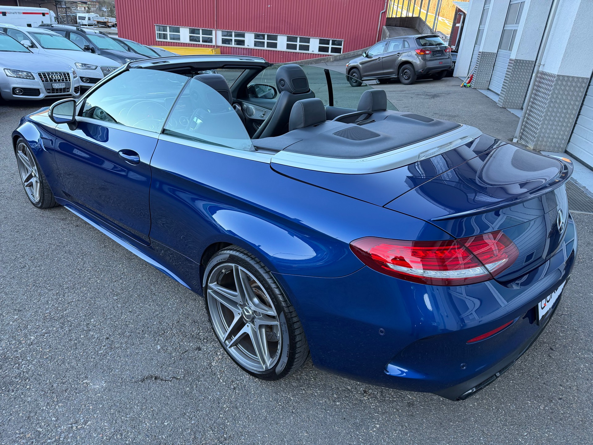 MERCEDES-BENZ C 63 Cabriolet AMG Speedshift-image-5