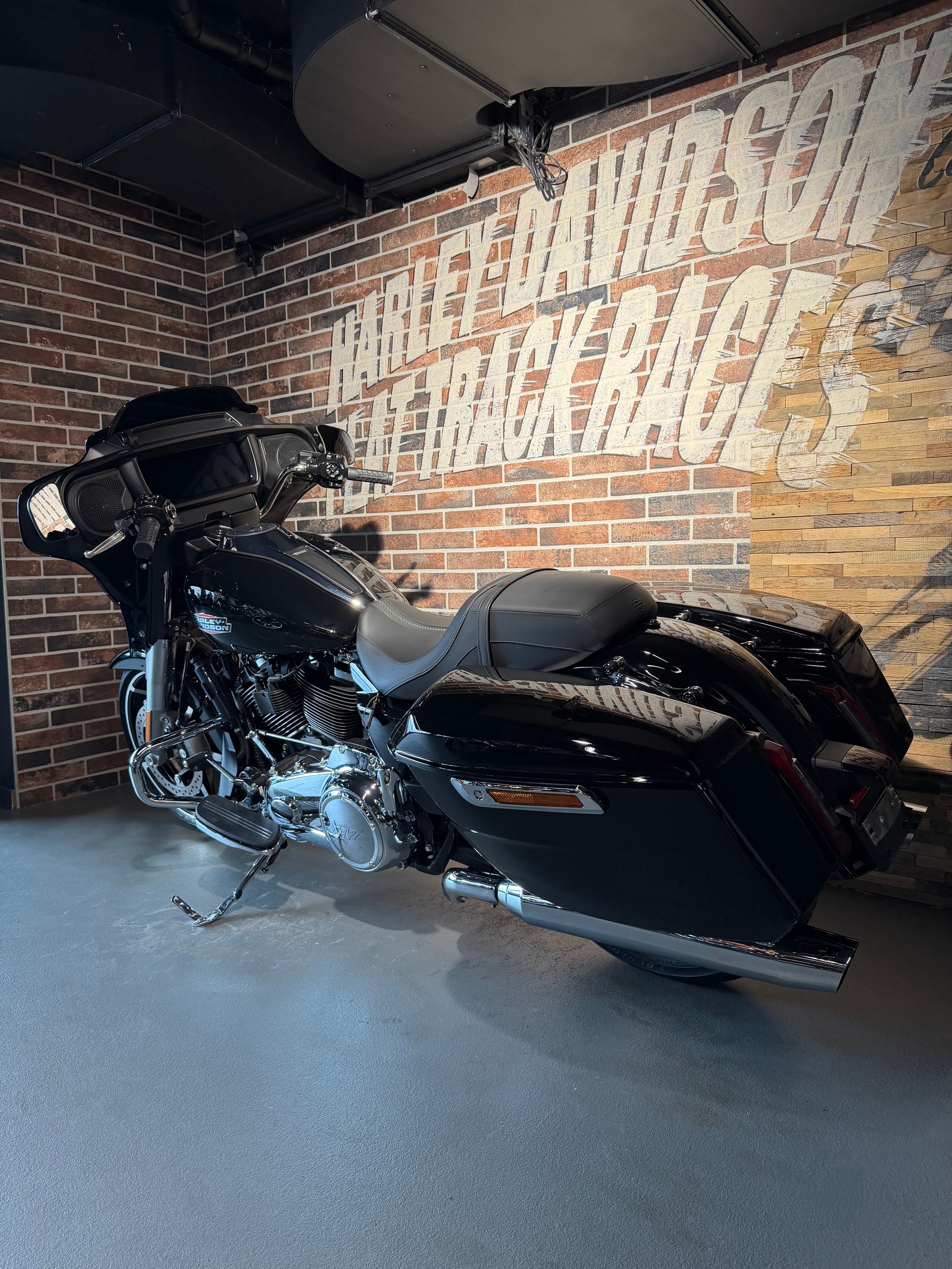 HARLEY-DAVIDSON FLHX Street Glide 117-image-5