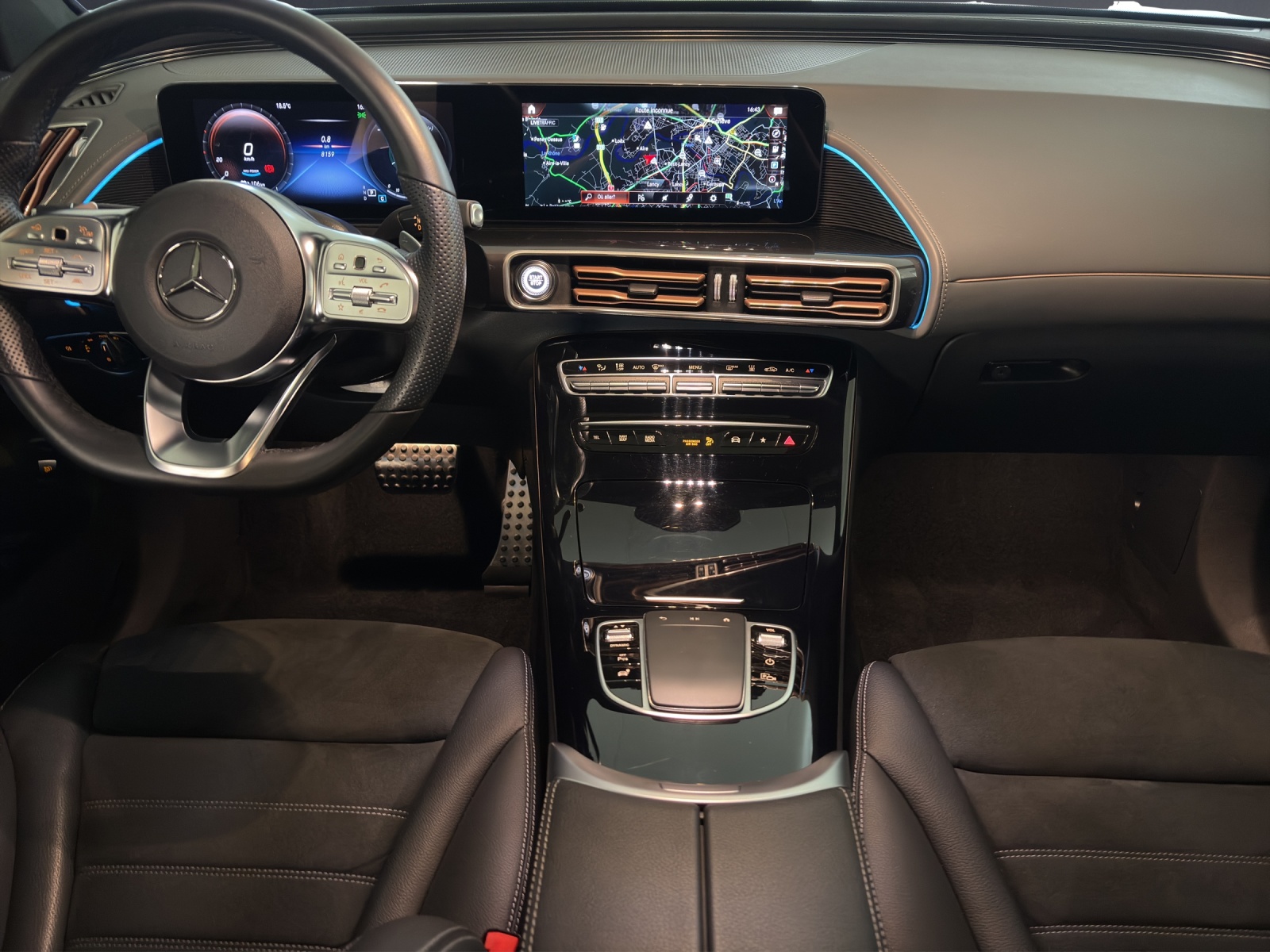 MERCEDES-BENZ EQC 400 4Matic EQ Star-image-11