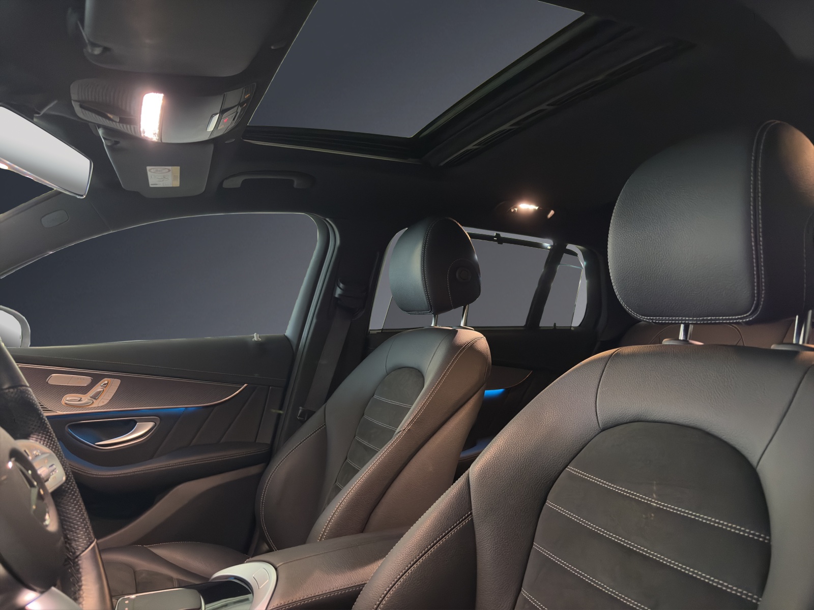 MERCEDES-BENZ EQC 400 4Matic EQ Star-image-10