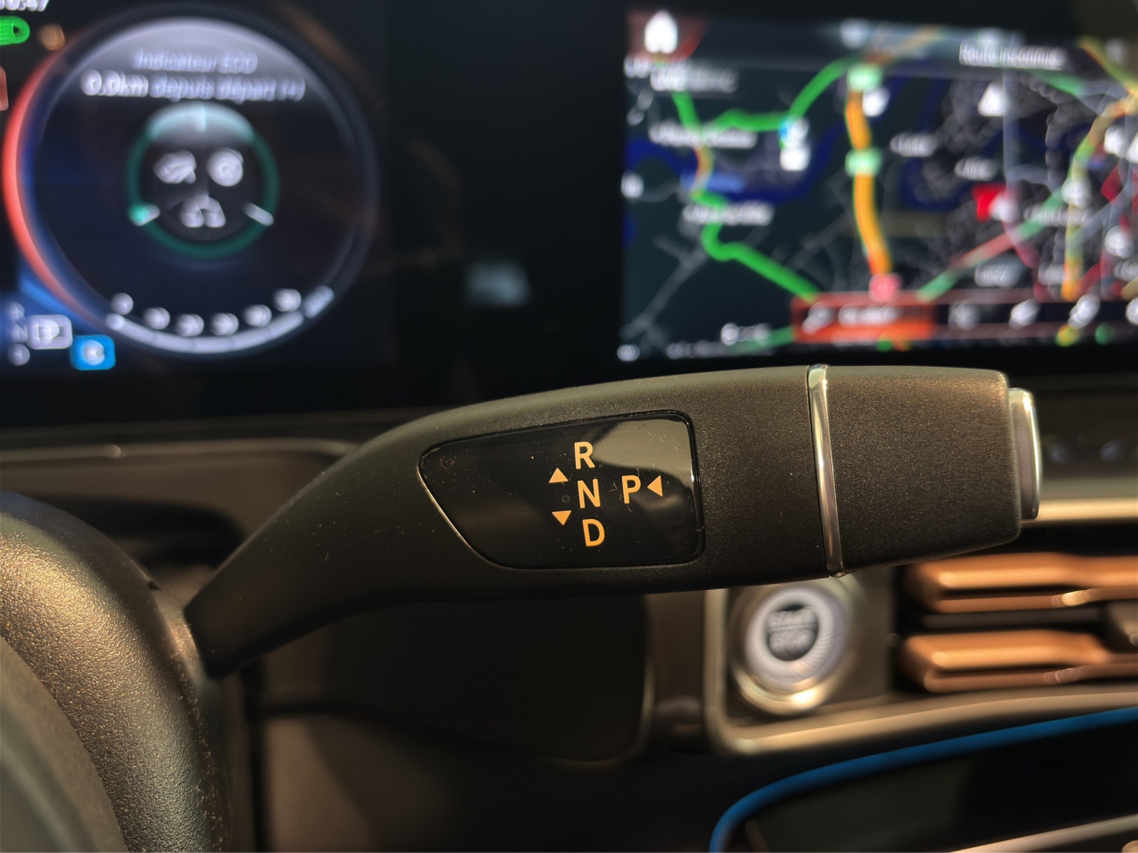 MERCEDES-BENZ EQC 400 4Matic EQ Star-image-14
