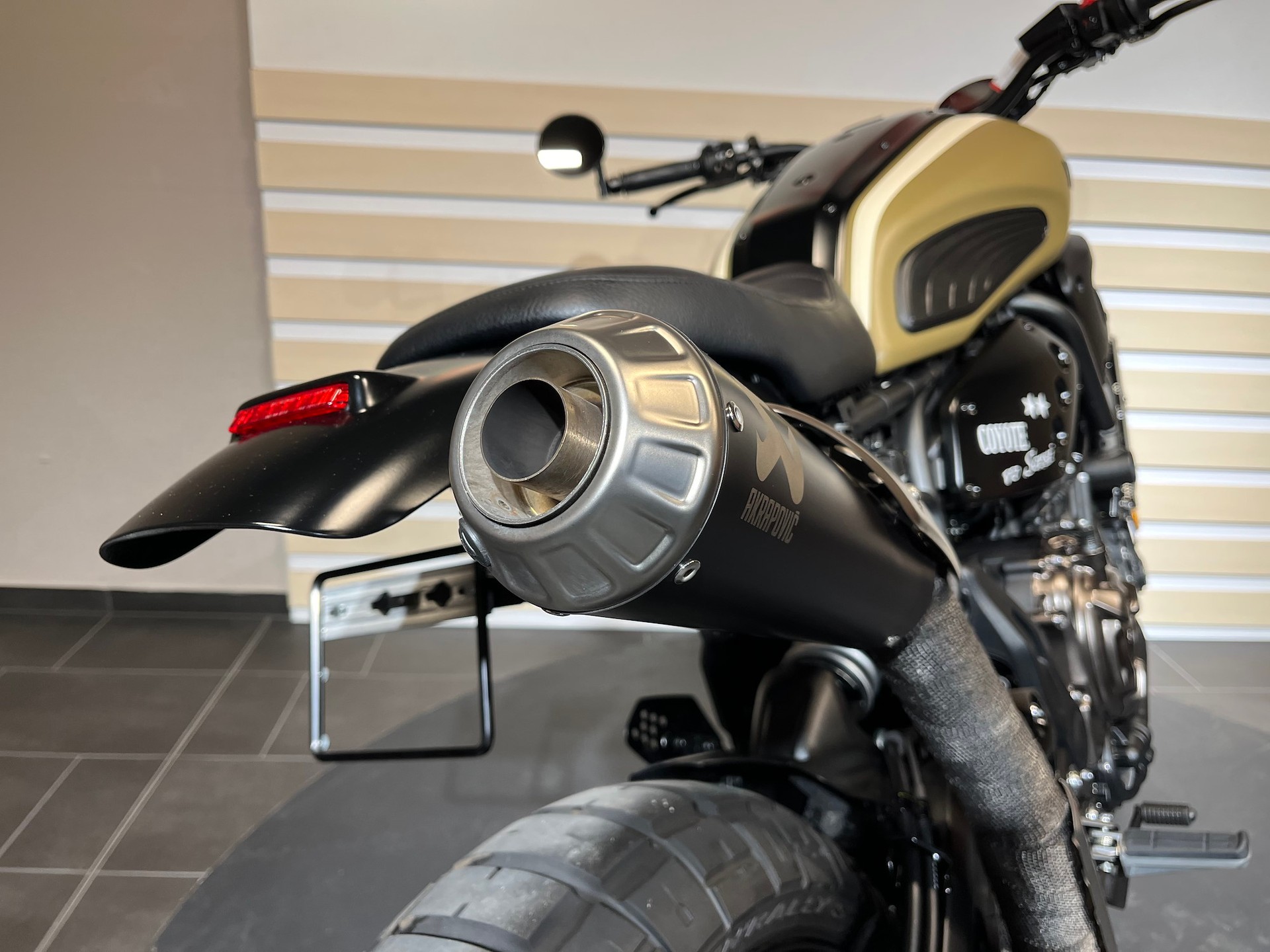 YAMAHA XSR 700 Coyote 2-image-9
