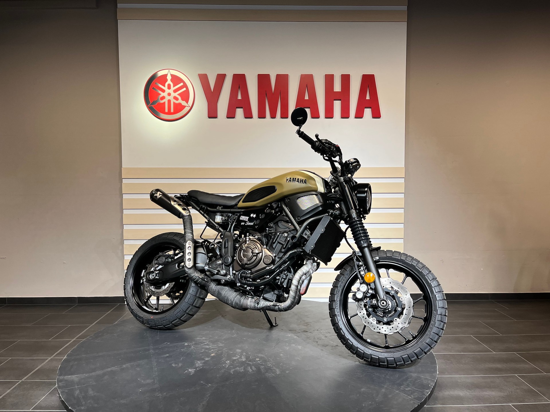 YAMAHA XSR 700 Coyote 2-image-0