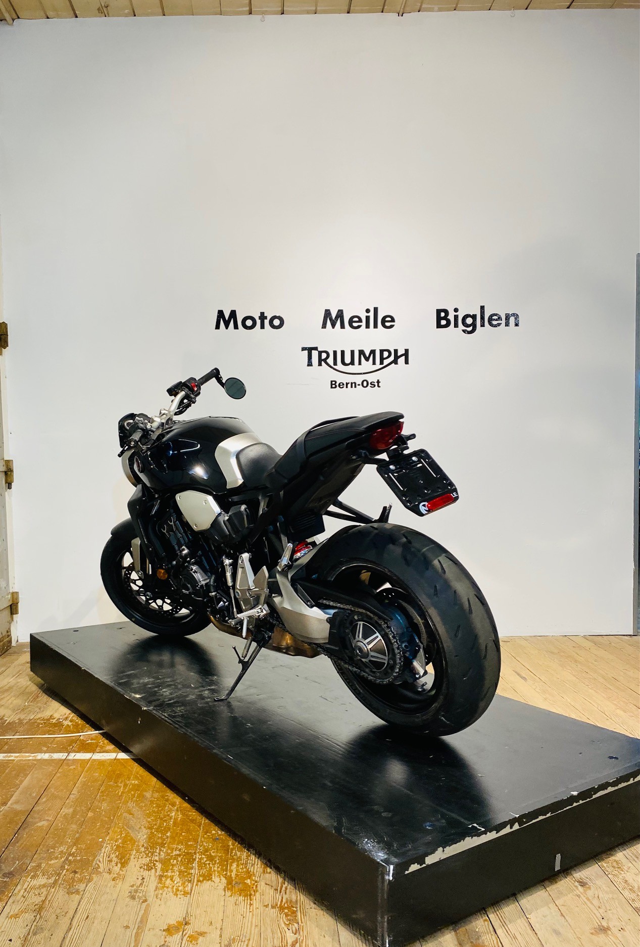HONDA CB 1000 R ABS-image-3