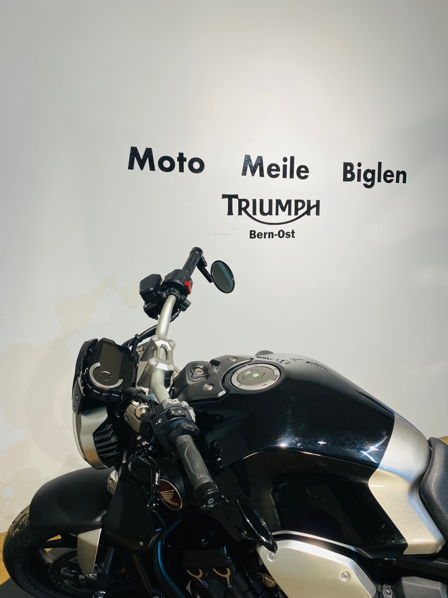 HONDA CB 1000 R ABS-image-10