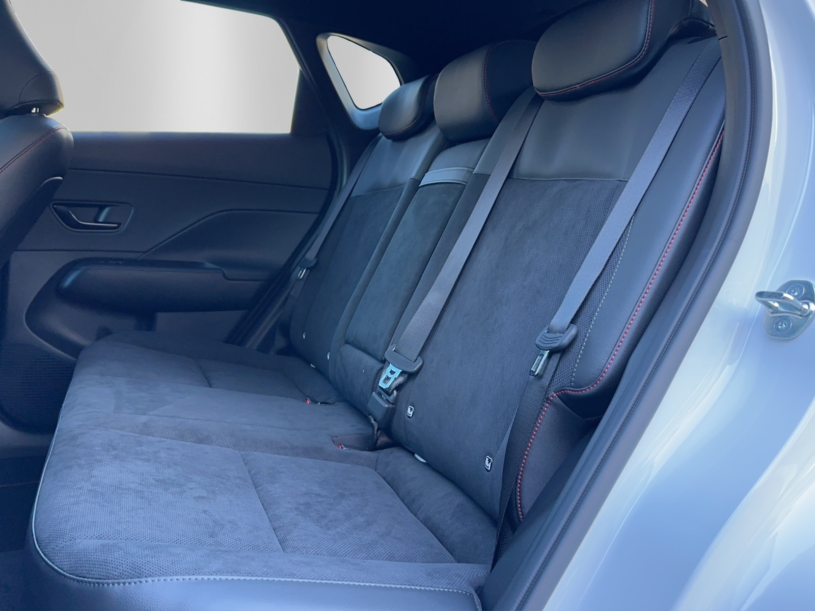 HYUNDAI Kona 1.6 HEV N Line-image-10
