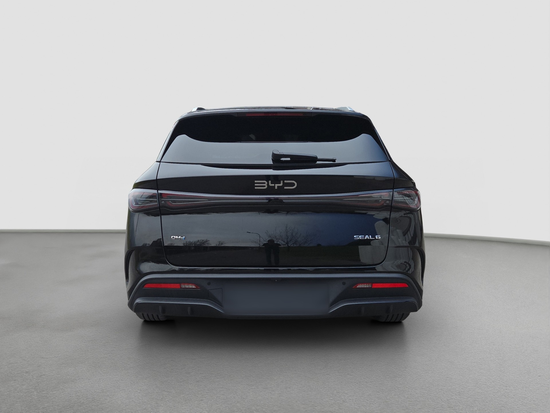 BYD Seal 6 DM-i Touring Comfort-showroom-element-3