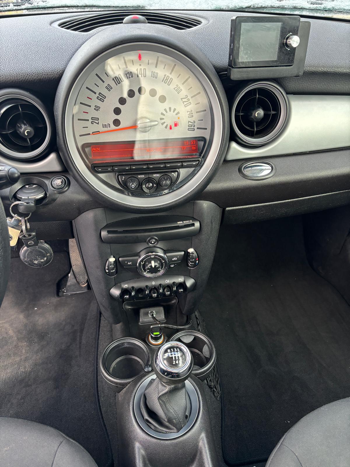 MINI One-image-7