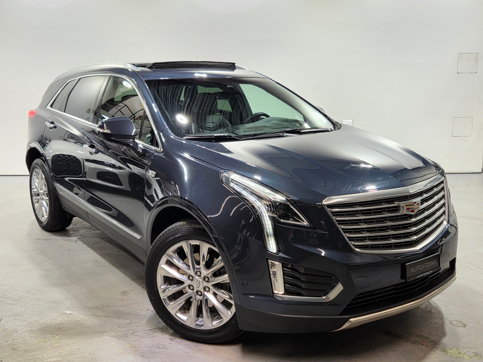 CADILLAC XT5 3.6 V6 Platinum AWD-image-16
