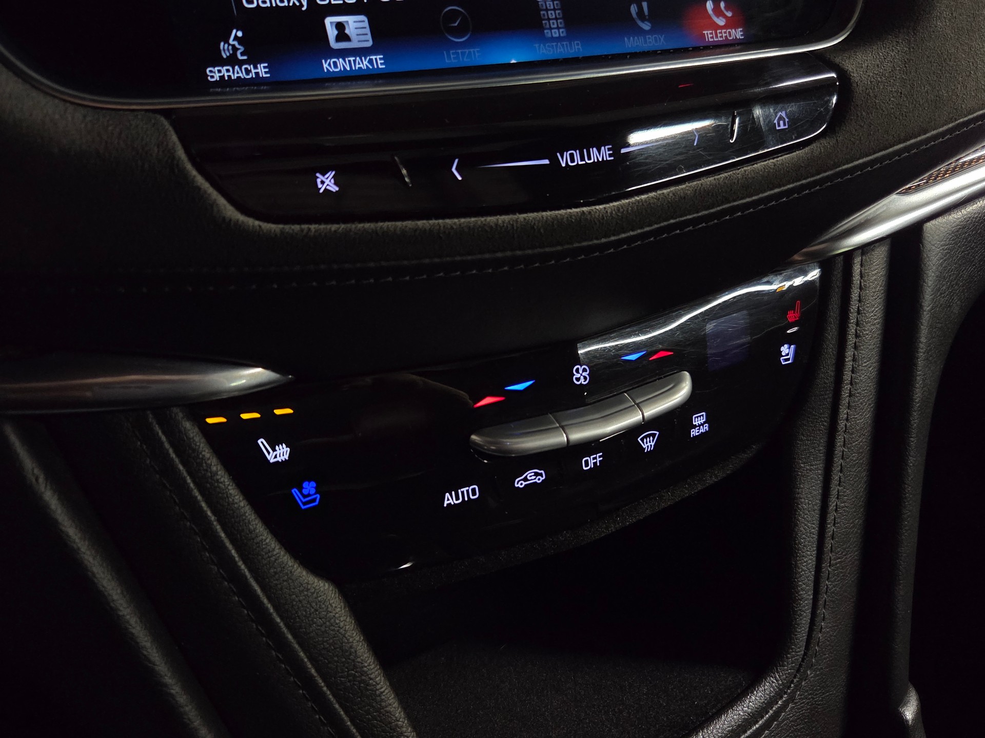 CADILLAC XT5 3.6 V6 Platinum AWD-image-13