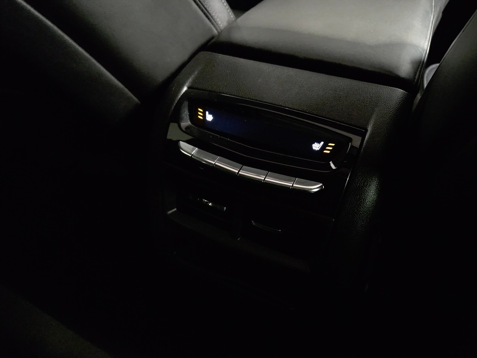 CADILLAC XT5 3.6 V6 Platinum AWD-image-22