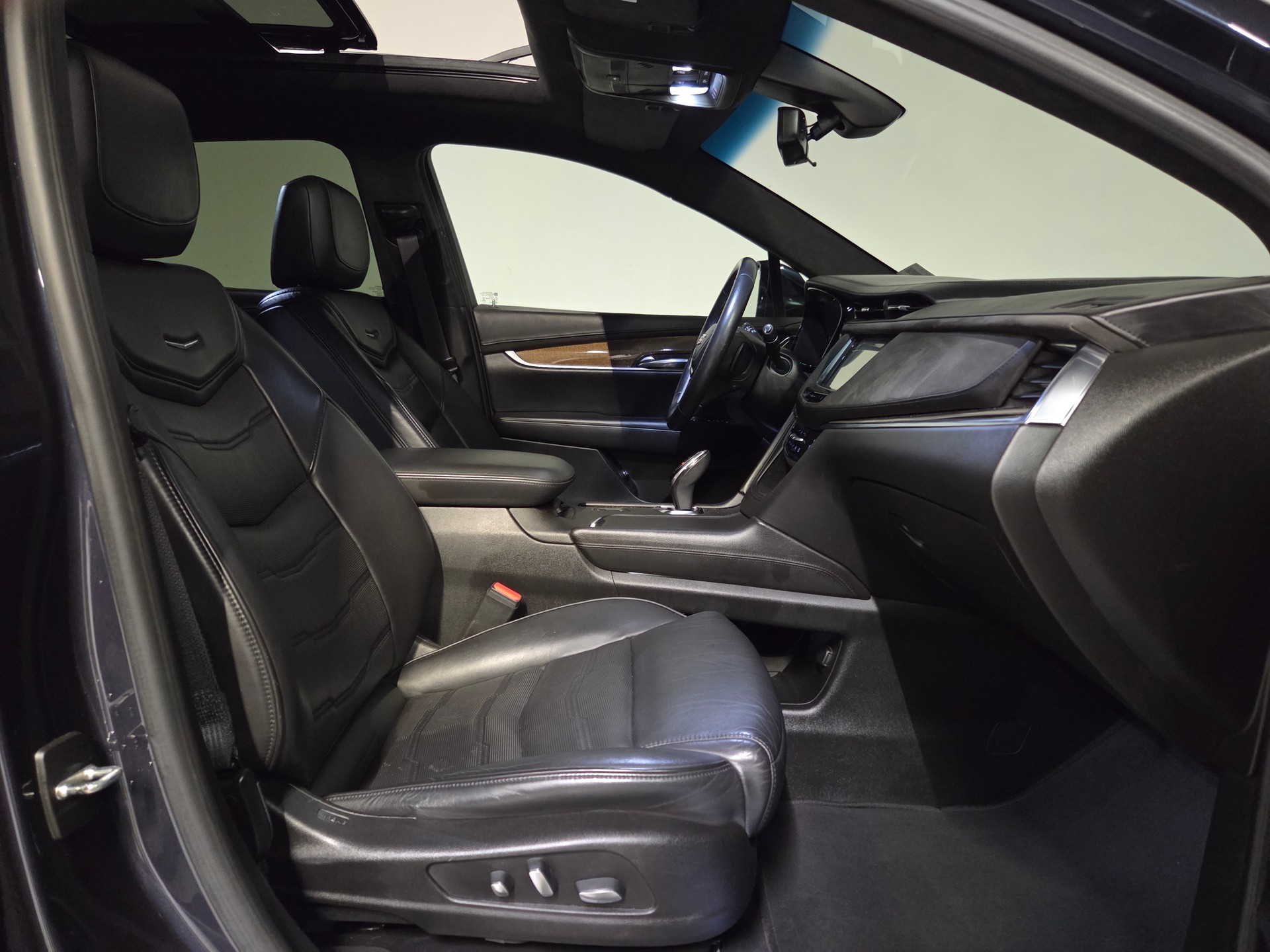 CADILLAC XT5 3.6 V6 Platinum AWD-image-15